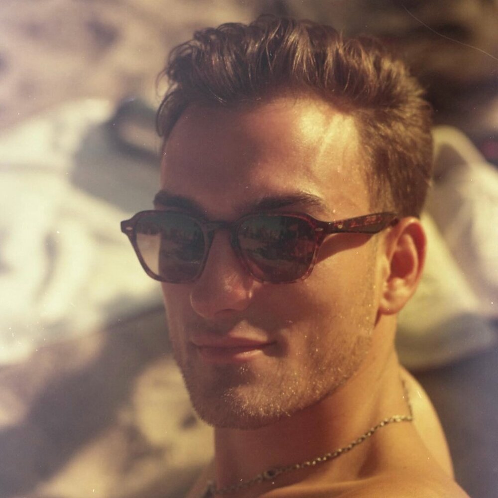 Meet your Posher, George